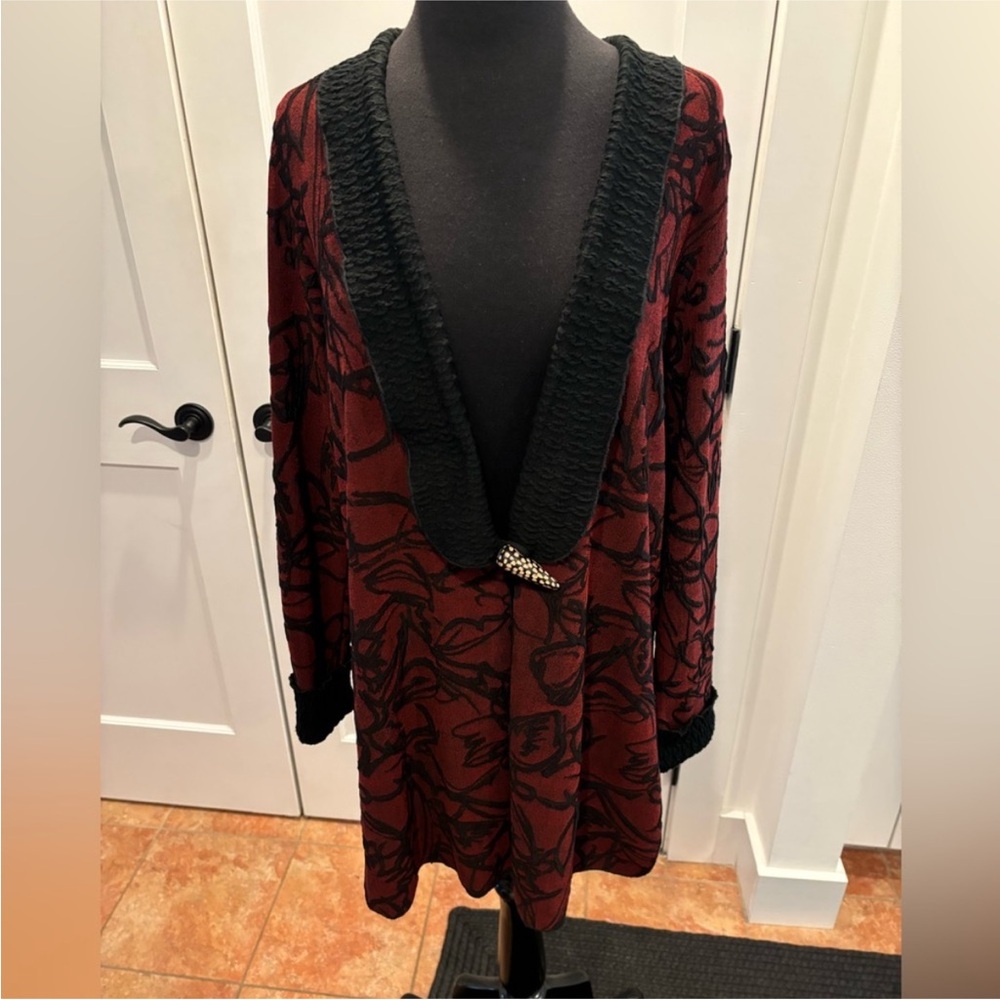 Lee Andersen NEW Chaos Evening LongJacket Red Black Print Wearable Art Womens M